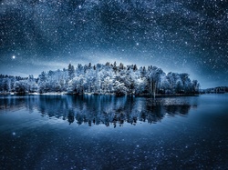 Rzeka, Noc, Gwiazdy, Drzewa, Zima, Niebo