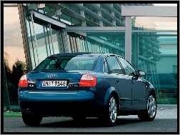 Sedan, Niebieski, Audi A4