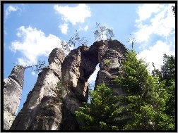 Skalne, Miasto