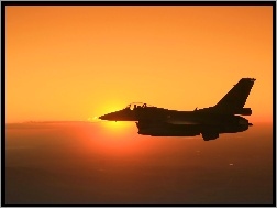 Słońca, F16 Fighting Falcon, Zachód