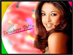 Uśmiech, Tanushree Dutta, Twarz