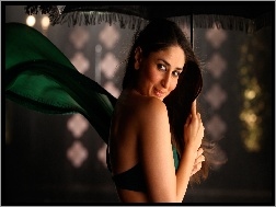 Uśmiech, Kareena Kapoor, Brunetka