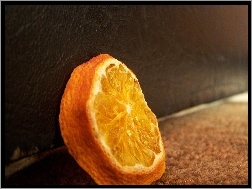 Ususzona, Pomarańcza