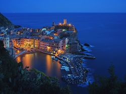 Morze, Vernazza, Włochy, Park Narodowy Cinque Terre