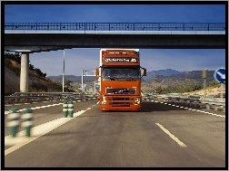 Ciężarówka Volvo, Autostrada