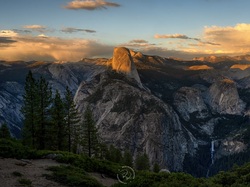 Drzewa, Zachód słońca, Kalifornia, Punk widokowy, Washburn Point, Park Narodowy Yosemite, Stany Zjednoczone, Half Dome, Góry