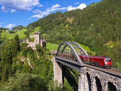 Zamek Wiesberg, Pociąg, Tyrol, Austria, Most Trisanna Bridge