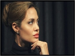 Włosy, Angelina Jolie, Upięte