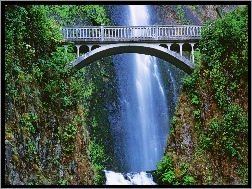 Oregon, Wodospad, Mostek