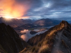 Wschód słońca, Jezioro Wanaka, Góra, Roys Peak, Góry, Nowa Zelandia