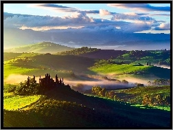 Wzgórza, Toskania, Włochy, Poranek