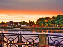 HDR, Zachód słońca, Domy, Rzeka, Balustrada Anglia