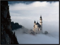 Zamek, Mgła