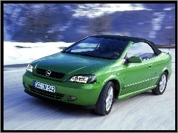 Zielony, Opel Astra Bertone