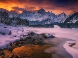 Góry, Zima, Włochy, Jezioro Lacs de Fusine