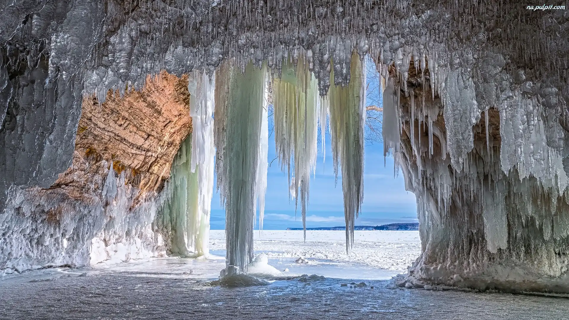 Michigan, Zima, Sople, Grand Island Ice Caves, Jaskinia lodowa, Stany Zjednoczone