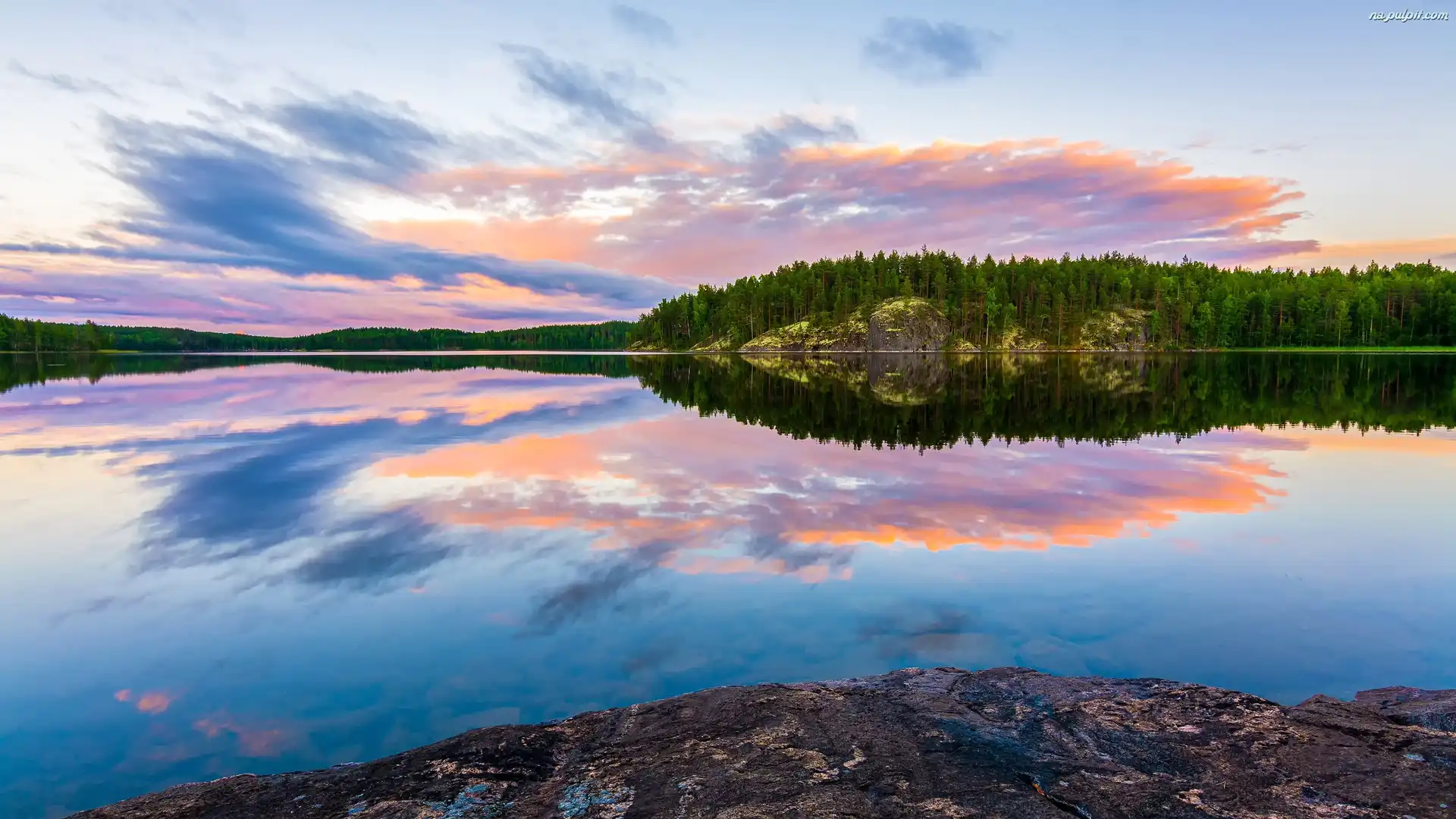 Finlandia, Odbicie, Drzewa, Jezioro, Saimaa Lake, Lasy, Chmury