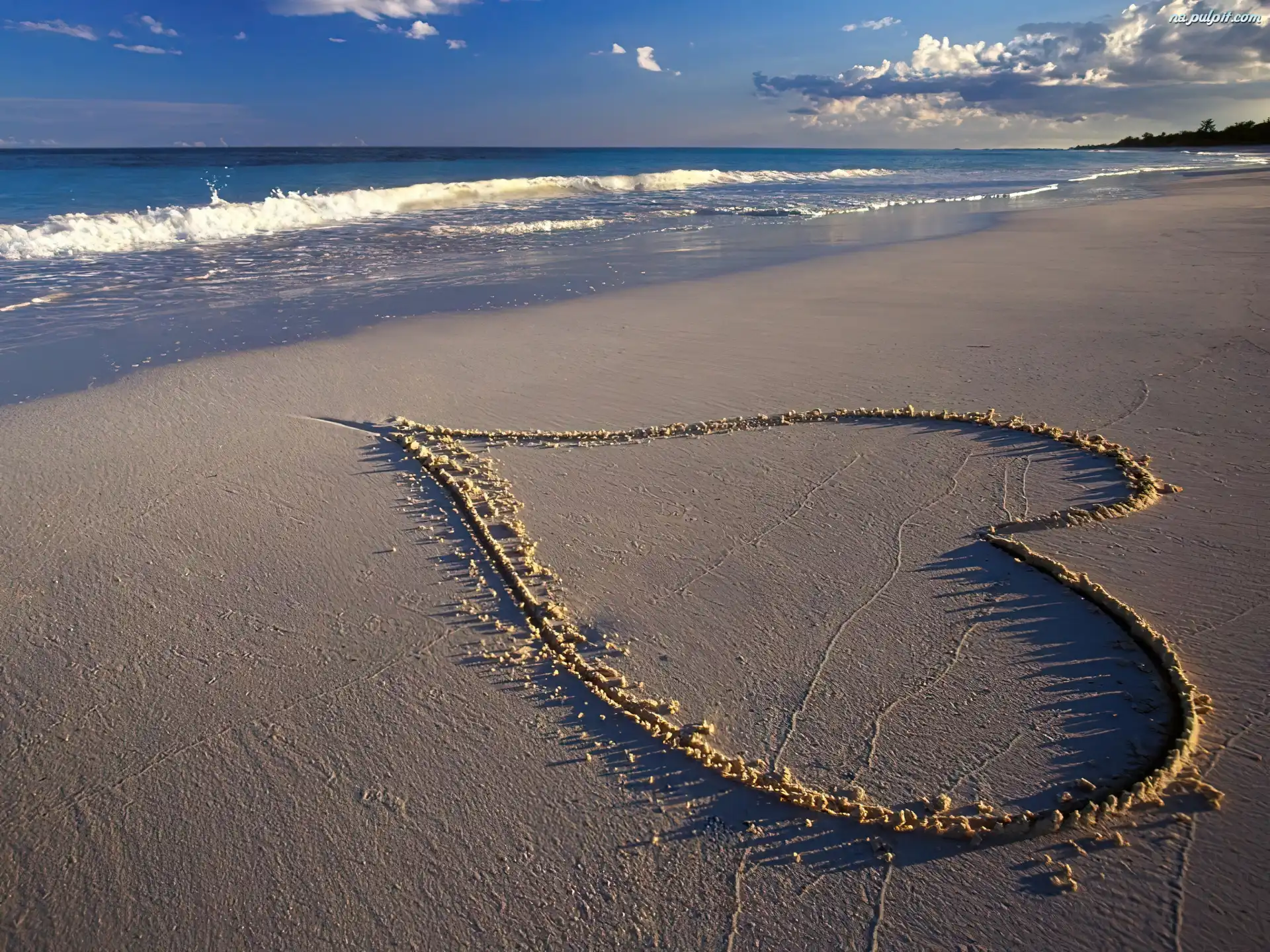 Morze, Serce na Plaży, Walentynki