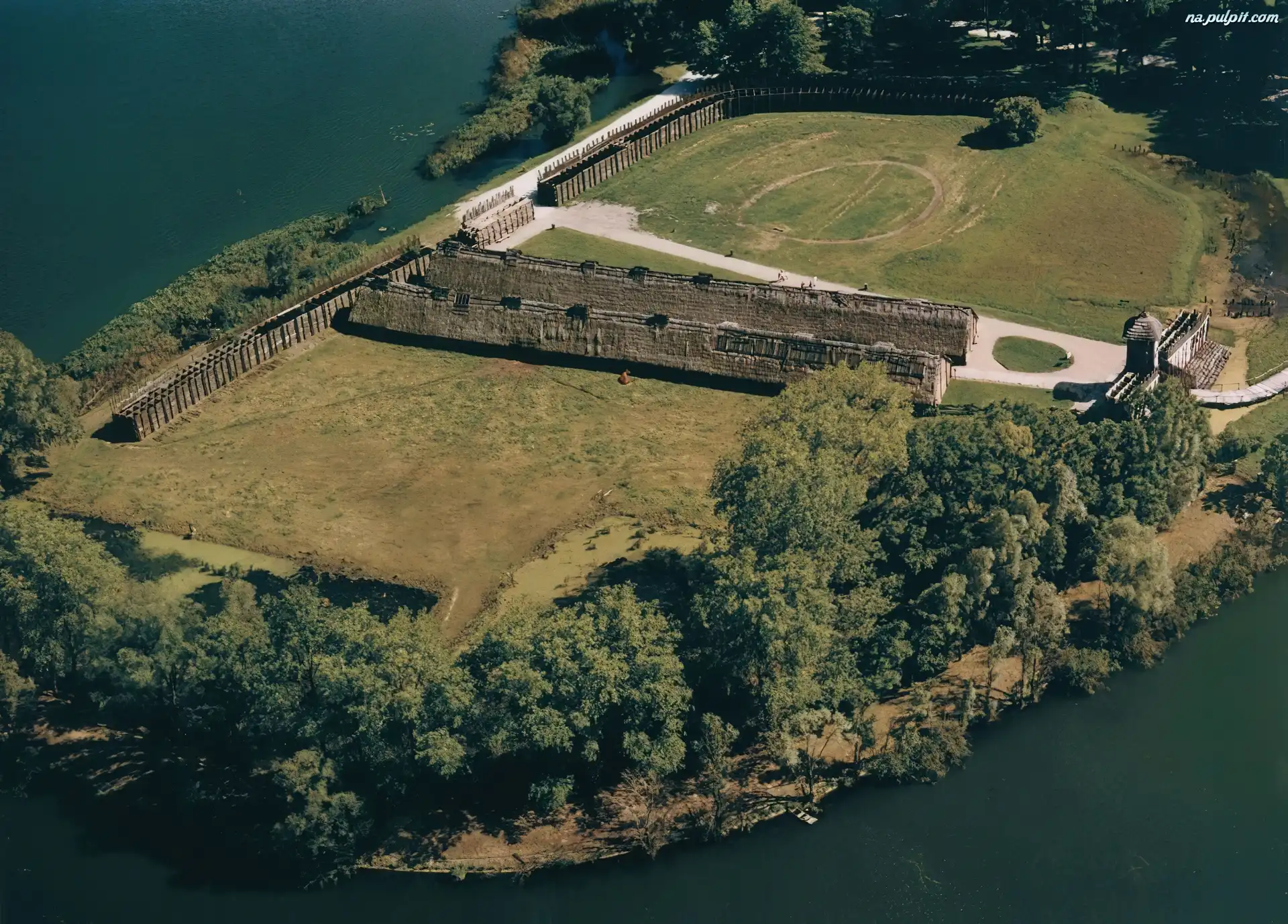 Półwysep, Osada, Biskupin, Muzeum