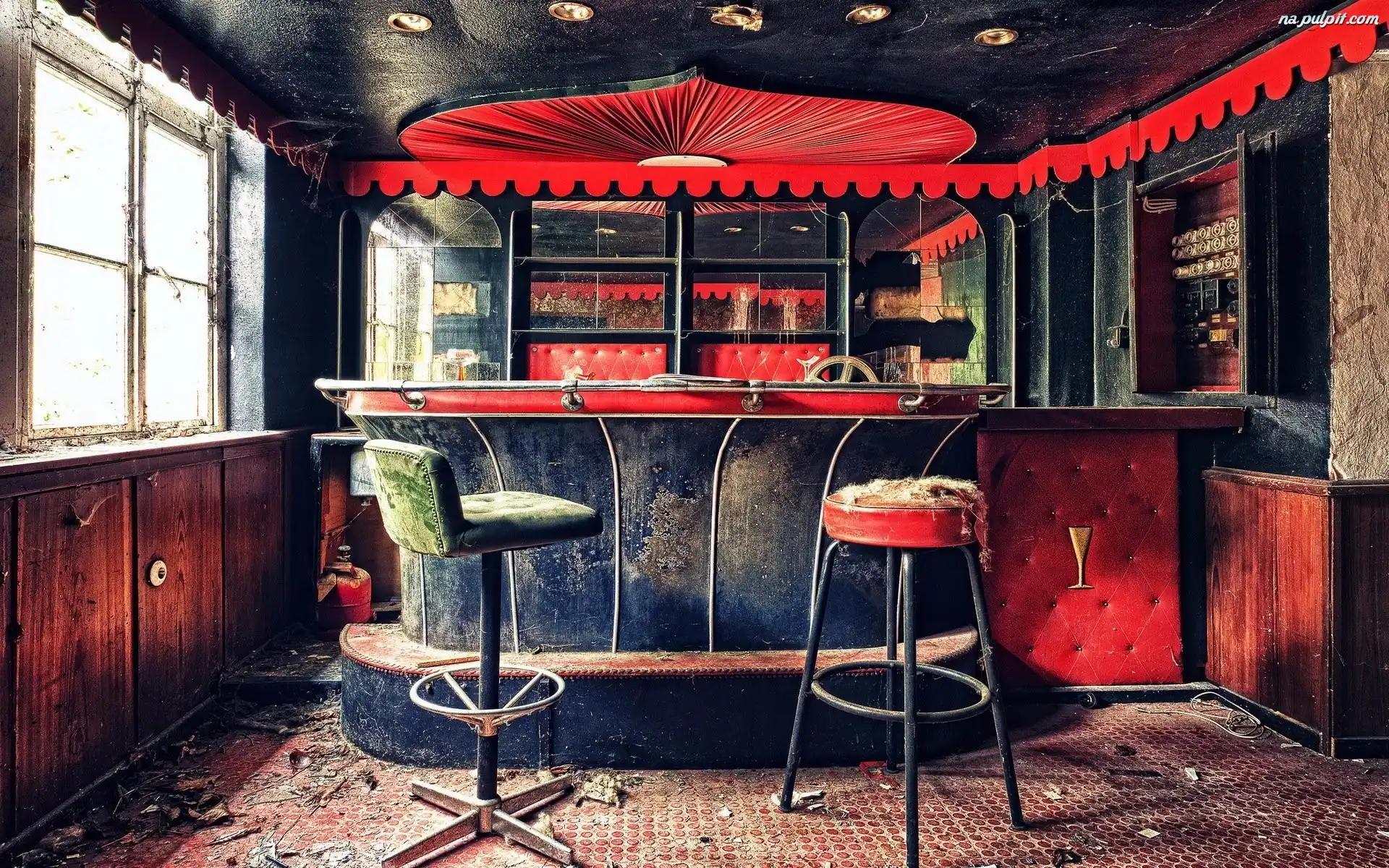 Bar, Zniszczony, Stary